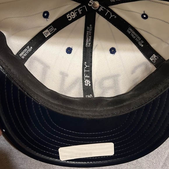 The Hundreds “Grand” fitted - Size 8 - Picture 4 of 5